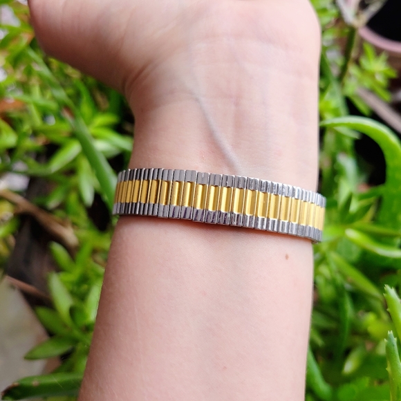 Vintage Seiko Classic Calendar Stetch Watch - Picture 10 of 11